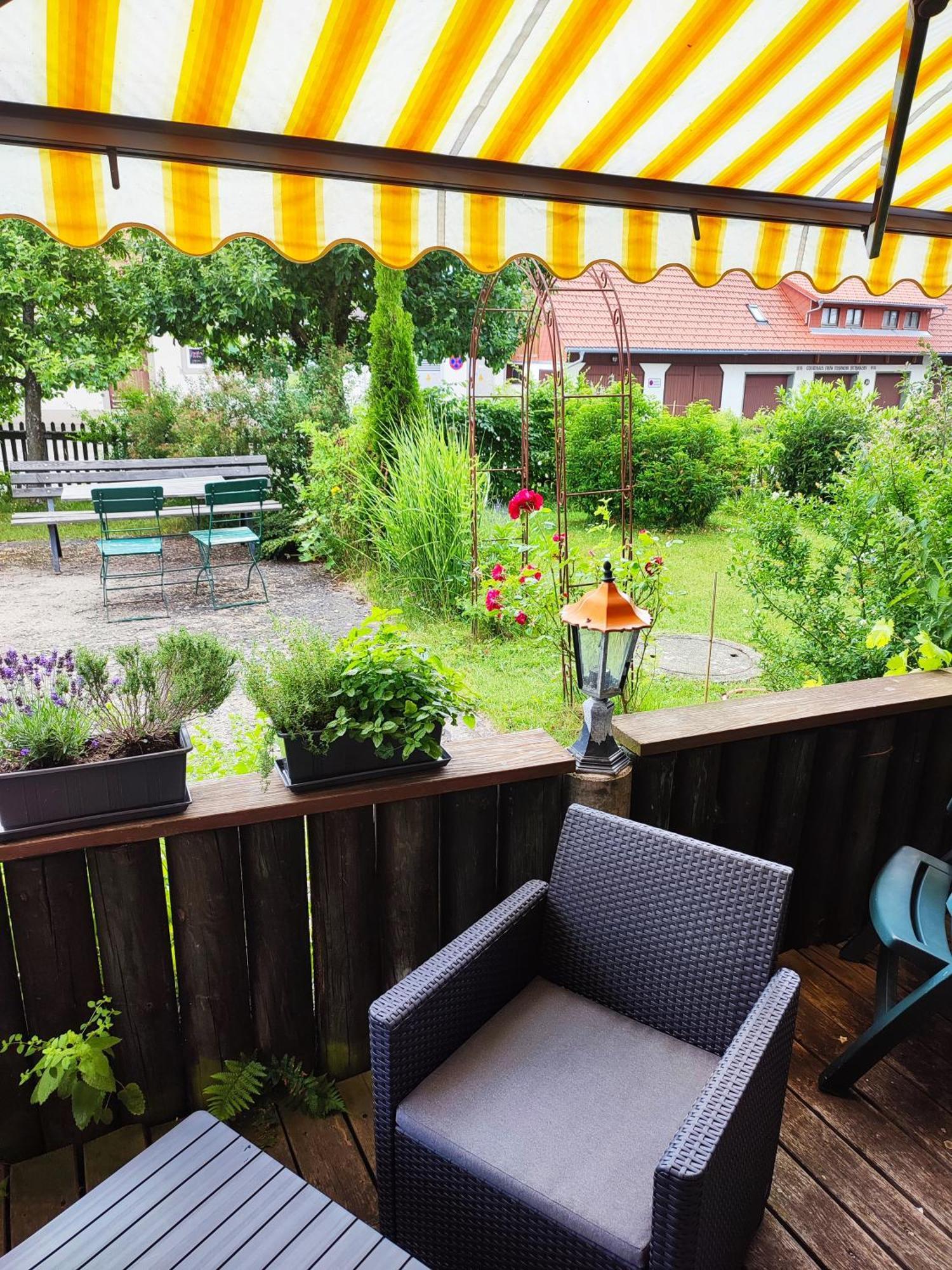 Ferienwohnung Hasenfratz Лёффинген Экстерьер фото