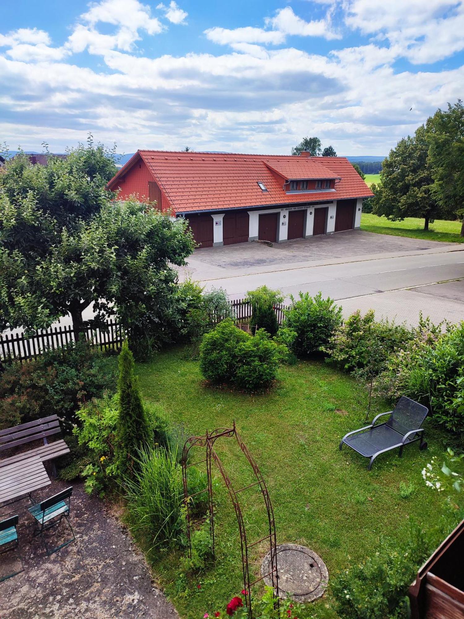 Ferienwohnung Hasenfratz Лёффинген Номер фото